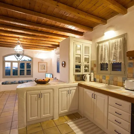 Mariart Cycladic Villas Levantis Holiday home